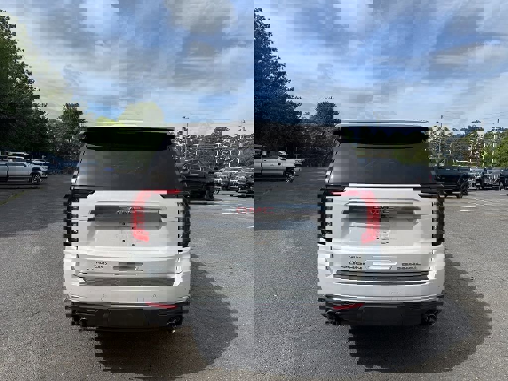 Used 2023 GMC Yukon Denali w/ LPO, Floor Liner Package image 6