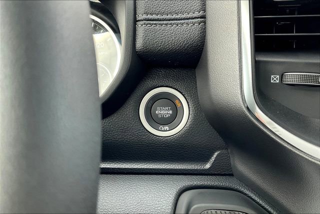New 2026 RAM 1500 Laramie AWD/4WD image 18