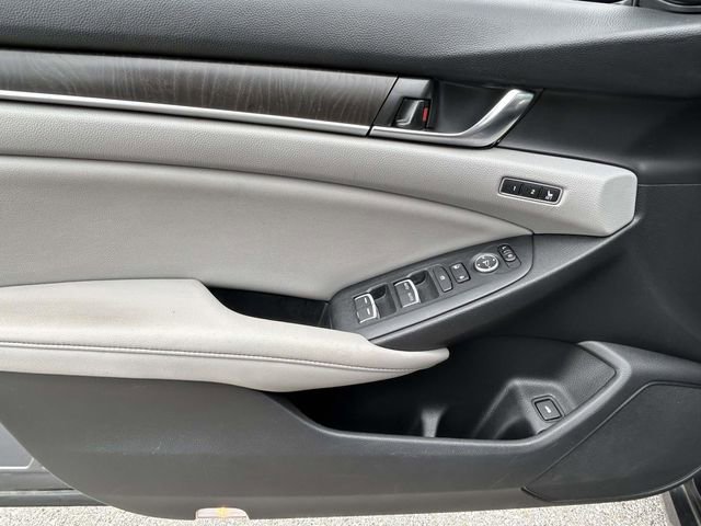 Used 2020 Honda Accord Touring image 13