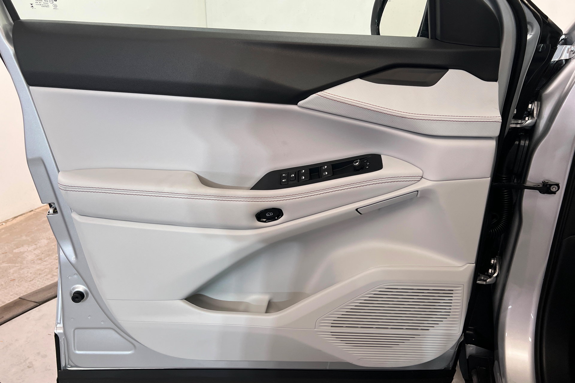 New 2026 Jeep Cherokee Limited AWD/4WD image 14