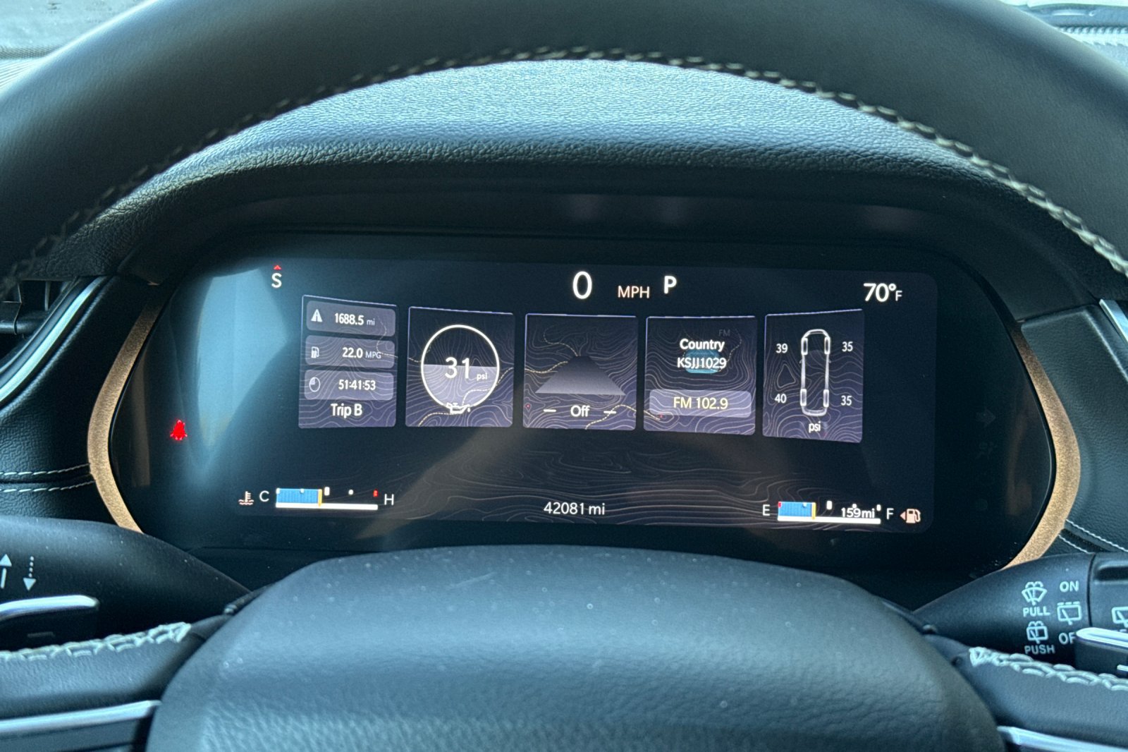 Used 2025 Jeep Grand Cherokee Altitude AWD/4WD image 24