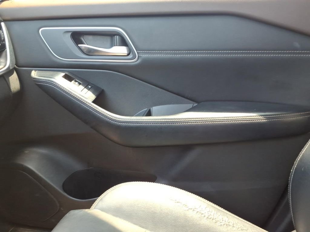 Used 2021 Nissan Rogue SL w/ Premium Package FWD image 23