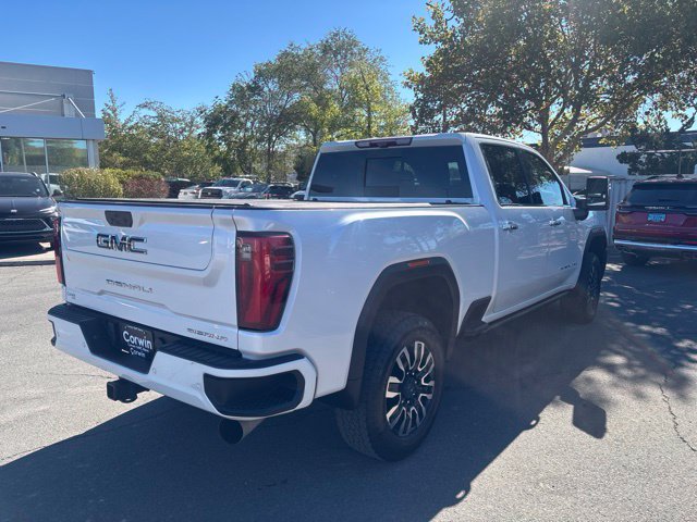 Used 2024 GMC Sierra 3500 Denali Ultimate AWD/4WD image 9
