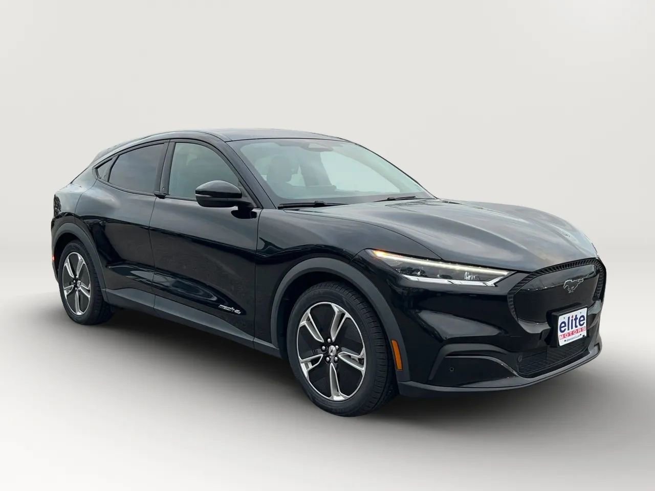 Used 2021 Ford Mustang Mach-E Select w/ Comfort/Appearance Package image 1