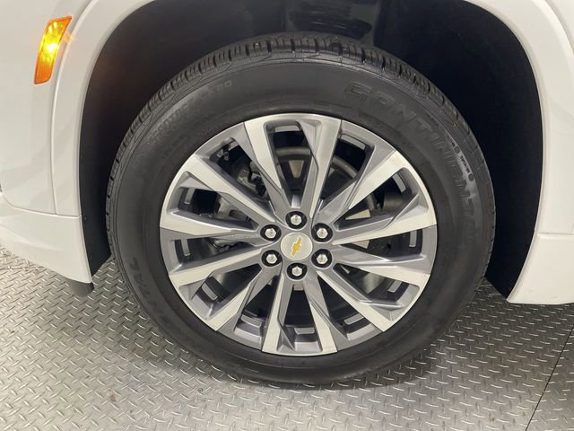 Used 2023 Chevrolet Traverse Premier w/ LPO, Cargo Package image 10