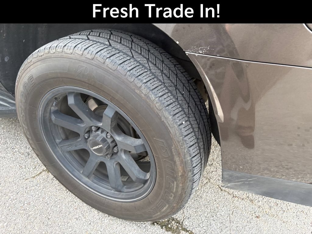 Used 2021 GMC Yukon SLT w/ SLT Premium Package RWD image 7