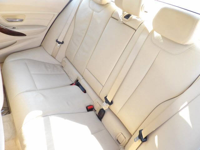 Used 2014 BMW 328d Sedan image 22