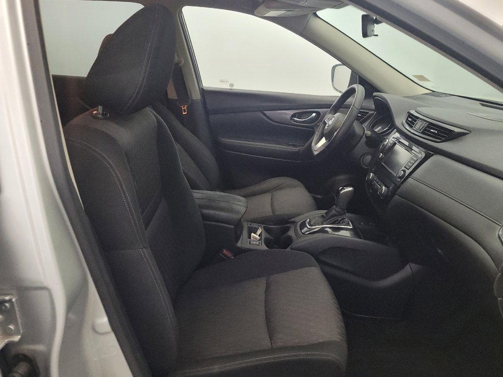 Used 2019 Nissan Rogue SV w/ Sun & Sound Touring Package AWD/4WD image 21
