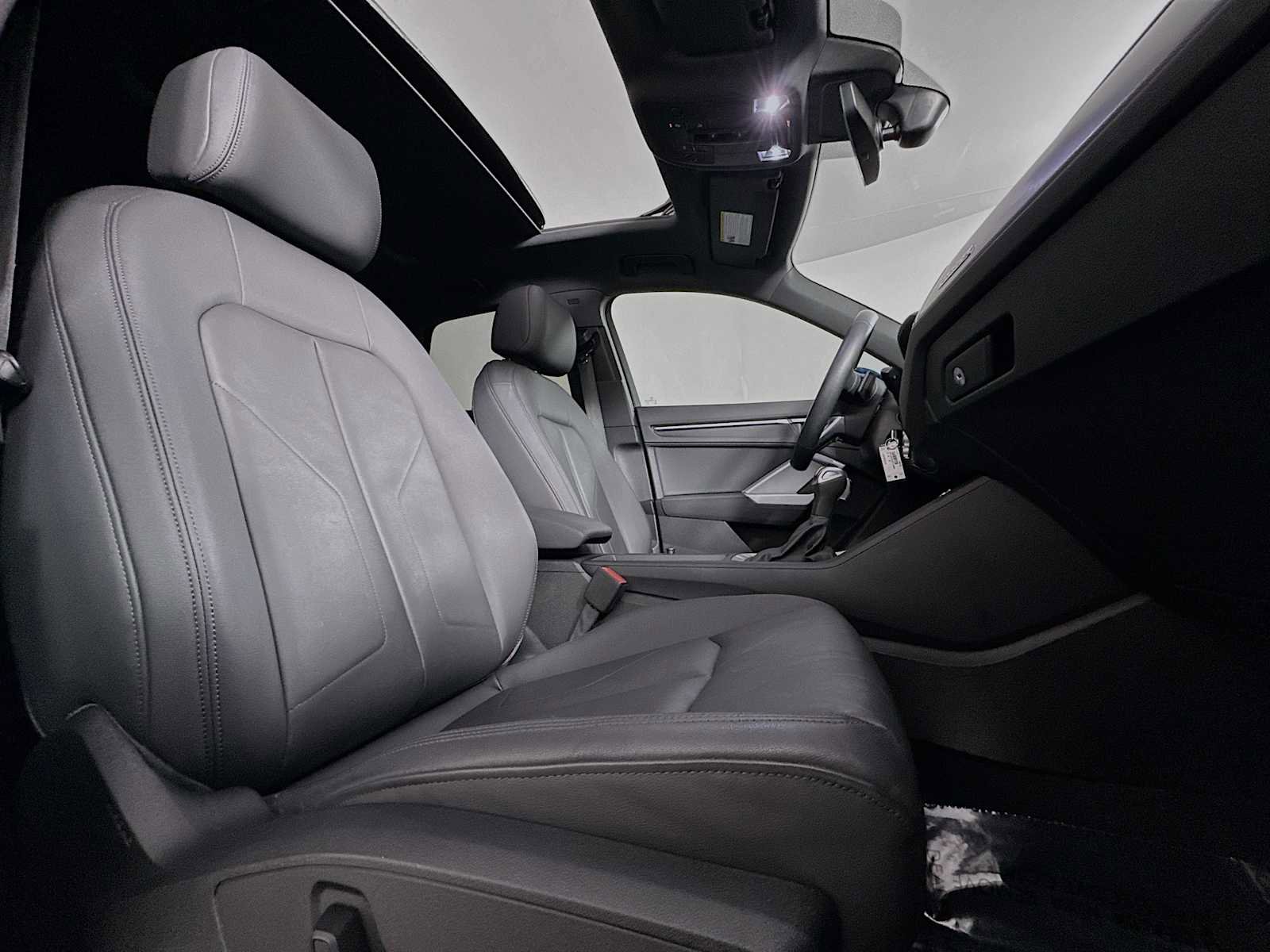 Certified 2022 Audi Q3 2.0T Premium w/ Convenience Package image 26