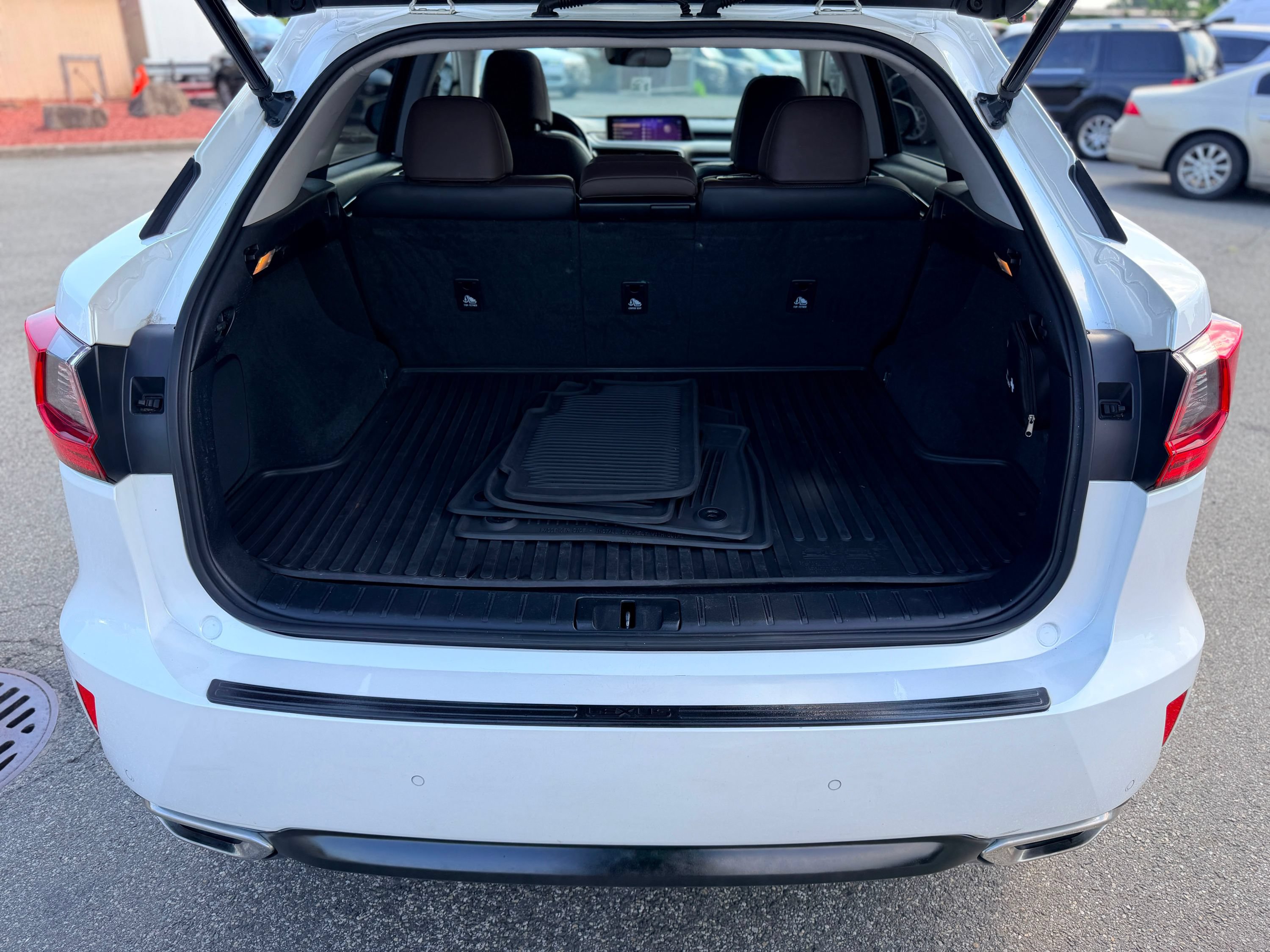 Used 2018 Lexus RX 350 AWD w/ Premium Package image 10