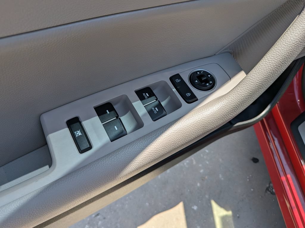 Used 2019 Hyundai Sonata Limited FWD image 17