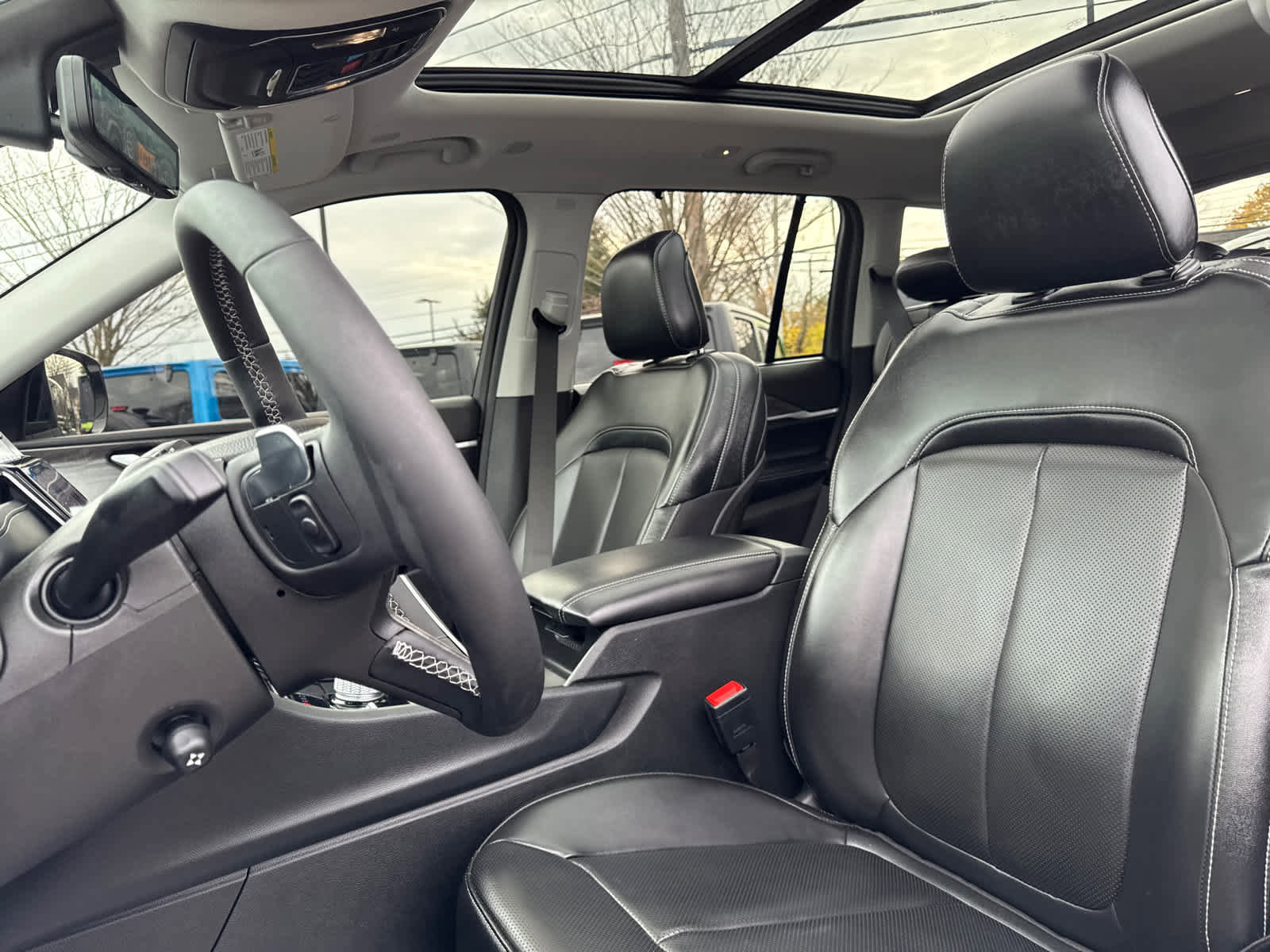 Used 2023 Jeep Grand Cherokee 30th Anniversary image 13