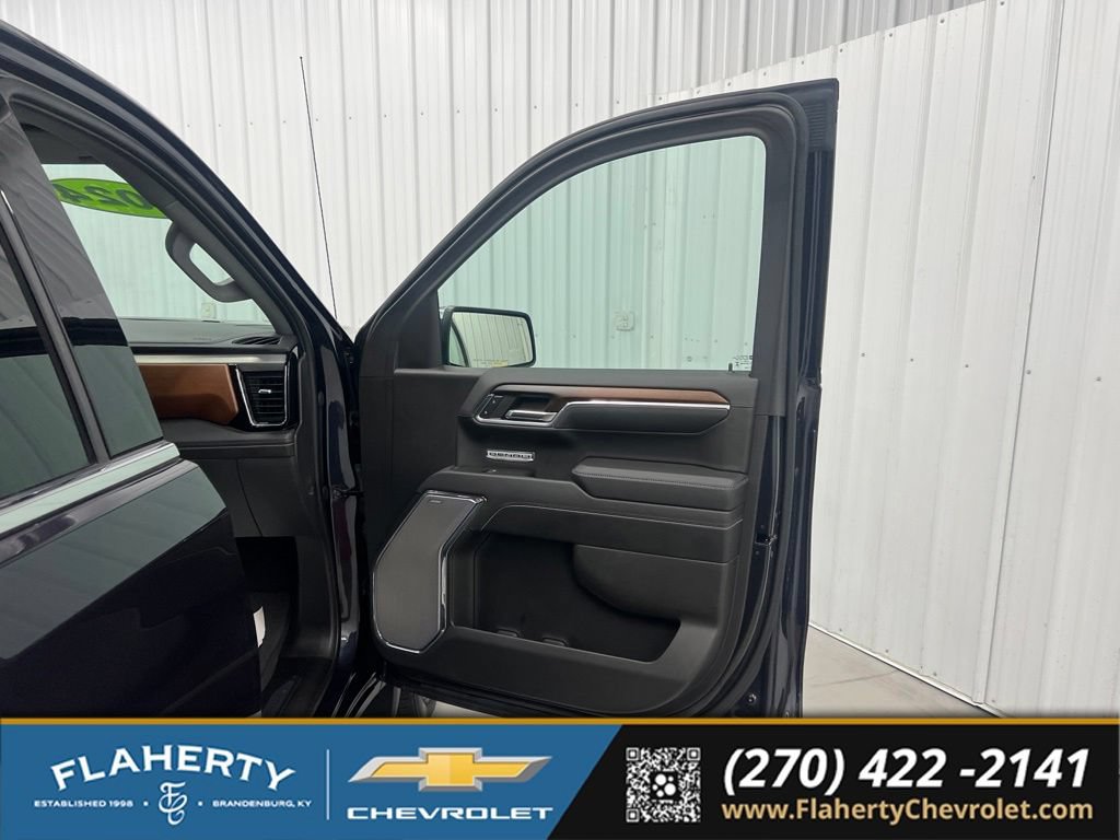 Used 2024 GMC Sierra 1500 Denali w/ Denali Reserve Package AWD/4WD image 13