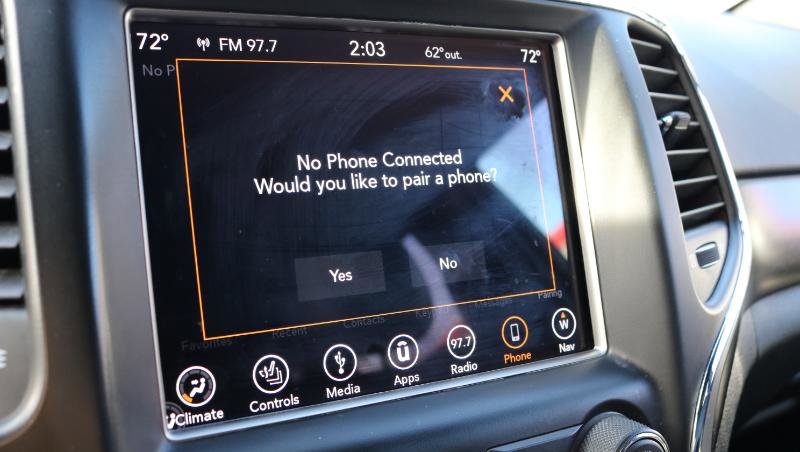 Used 2018 Jeep Grand Cherokee Altitude image 15