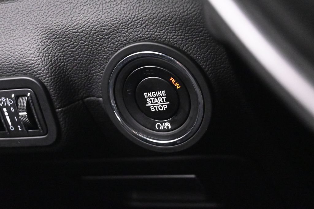 Used 2021 Maserati Ghibli S RWD image 39