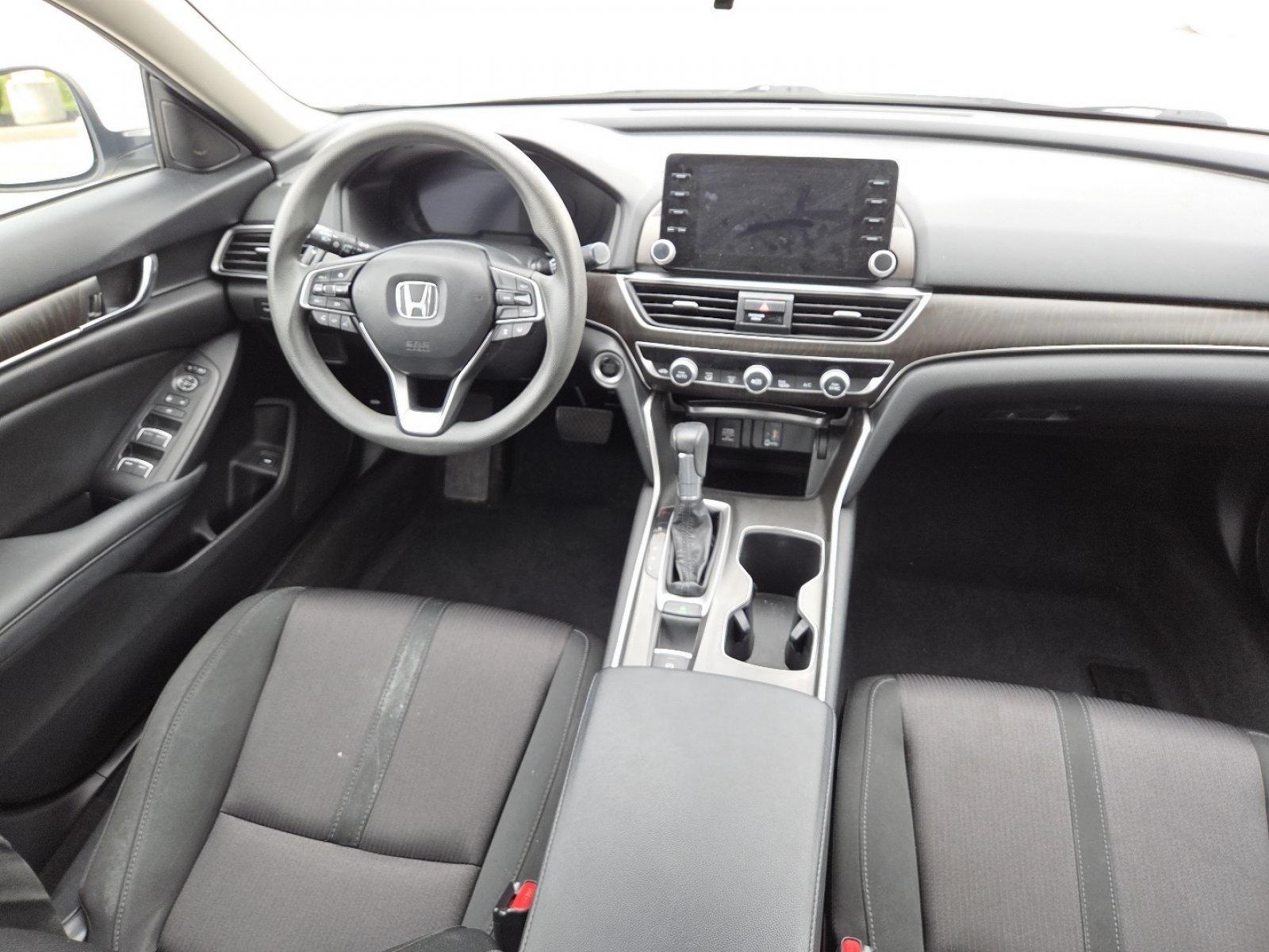 Used 2019 Honda Accord EX image 21