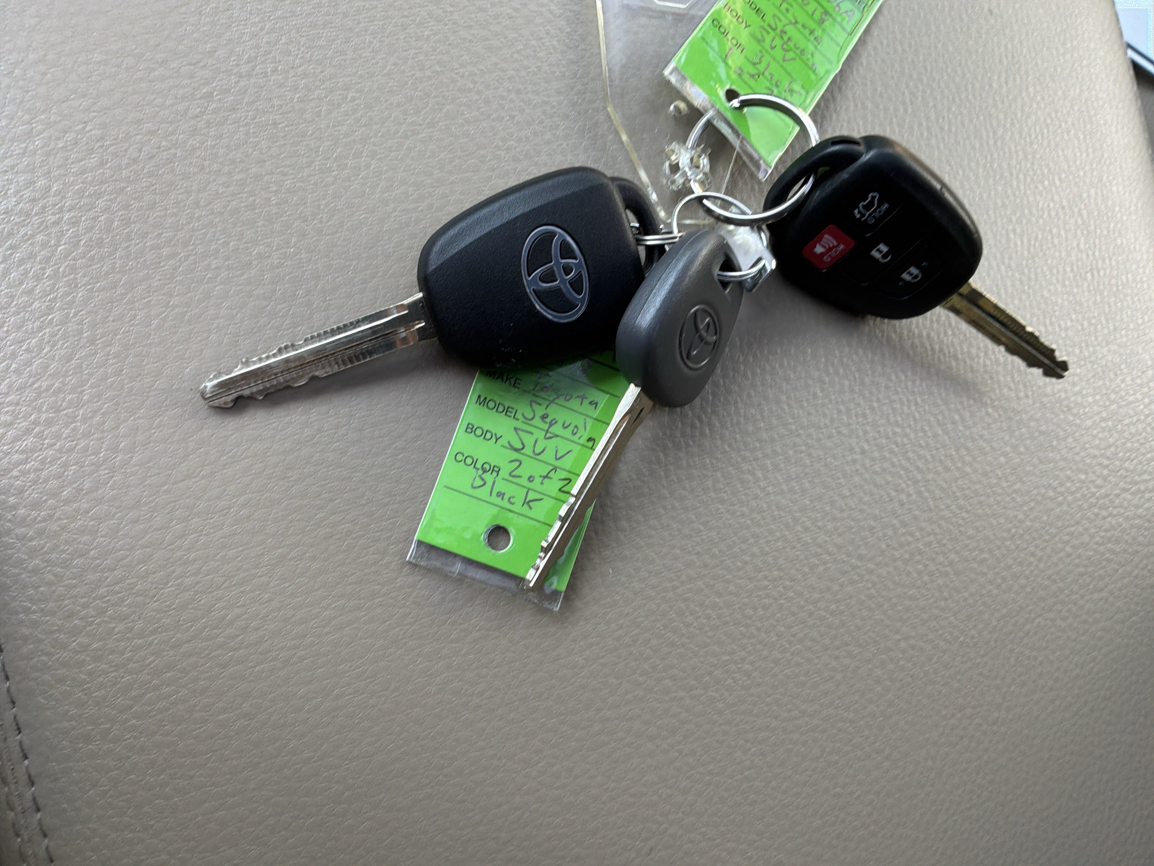 Used 2018 Toyota Sequoia Platinum AWD/4WD image 37