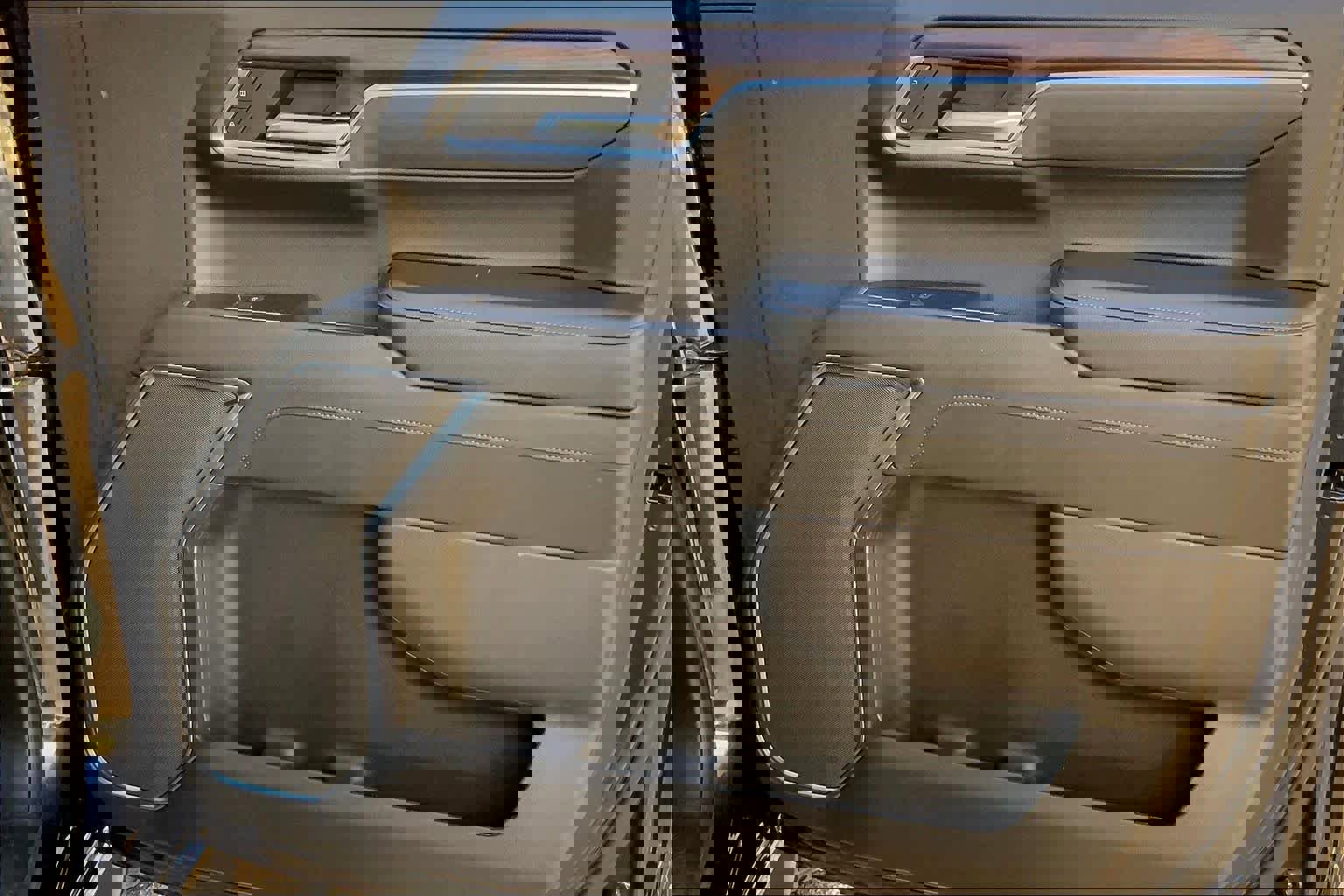 Used 2025 GMC Sierra 1500 SLT image 21