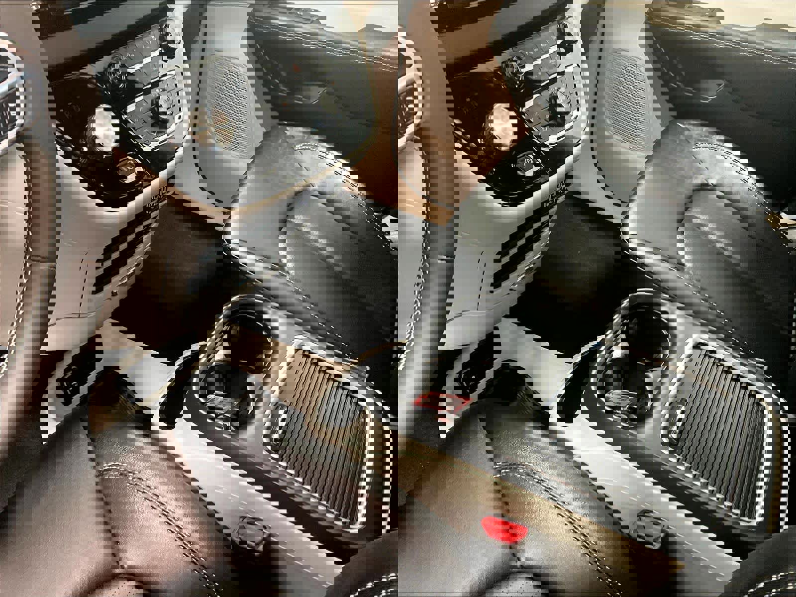 Used 2024 Chrysler Pacifica Touring-L image 21