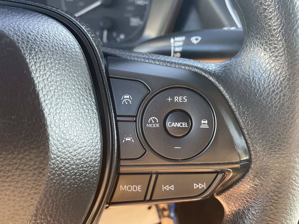 Used 2024 Toyota Corolla LE FWD image 29