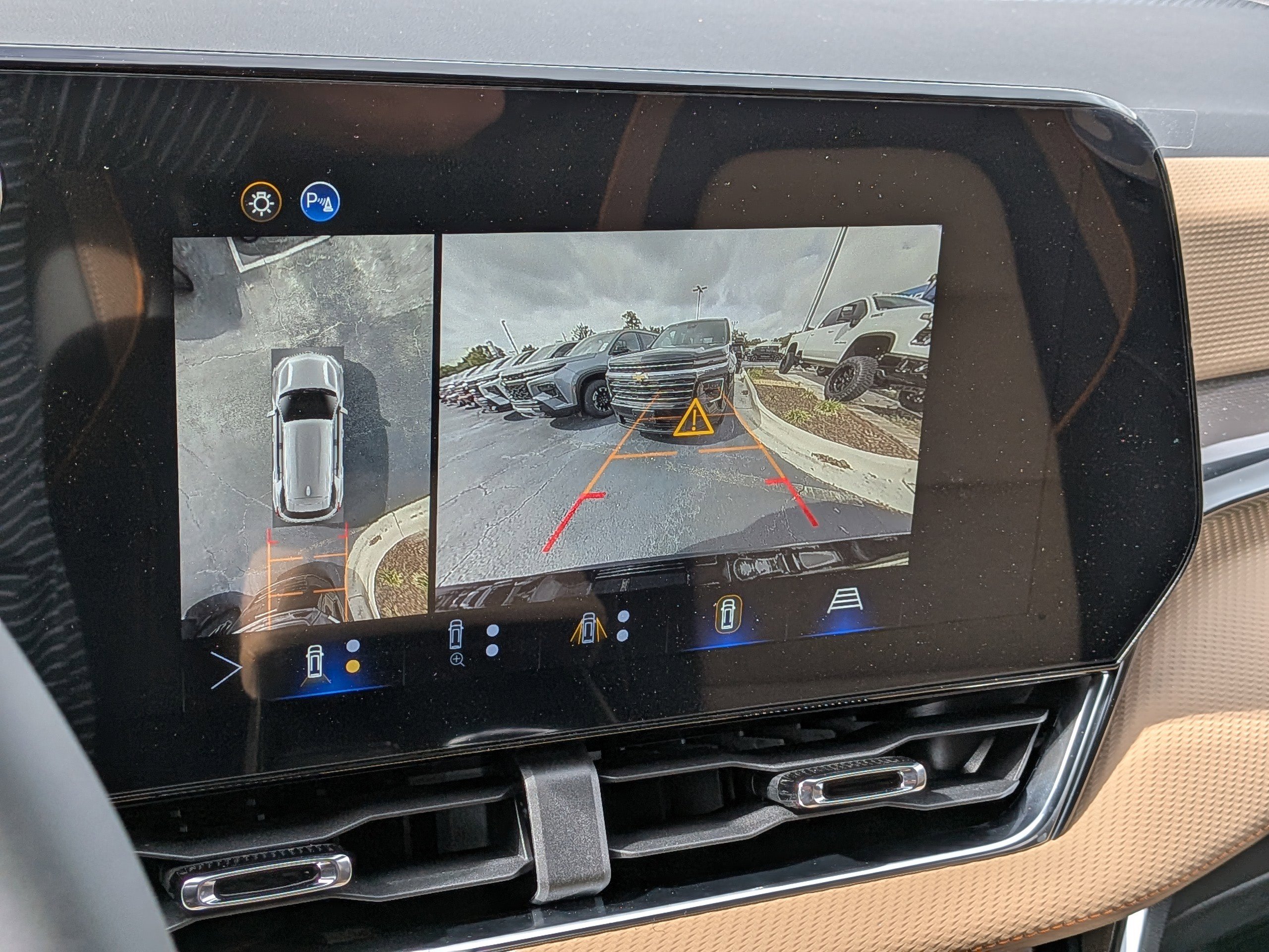 New 2026 Chevrolet Equinox ACTIV w/ Convenience Package III image 13