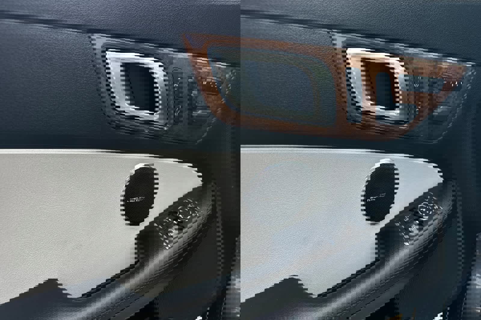 Used 2014 Mercedes-Benz SLK 350 image 12