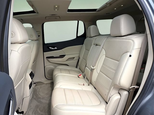 Used 2021 GMC Acadia Denali w/ Denali Technology Package FWD image 14