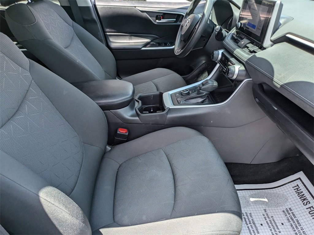 Used 2024 Toyota RAV4 XLE image 30