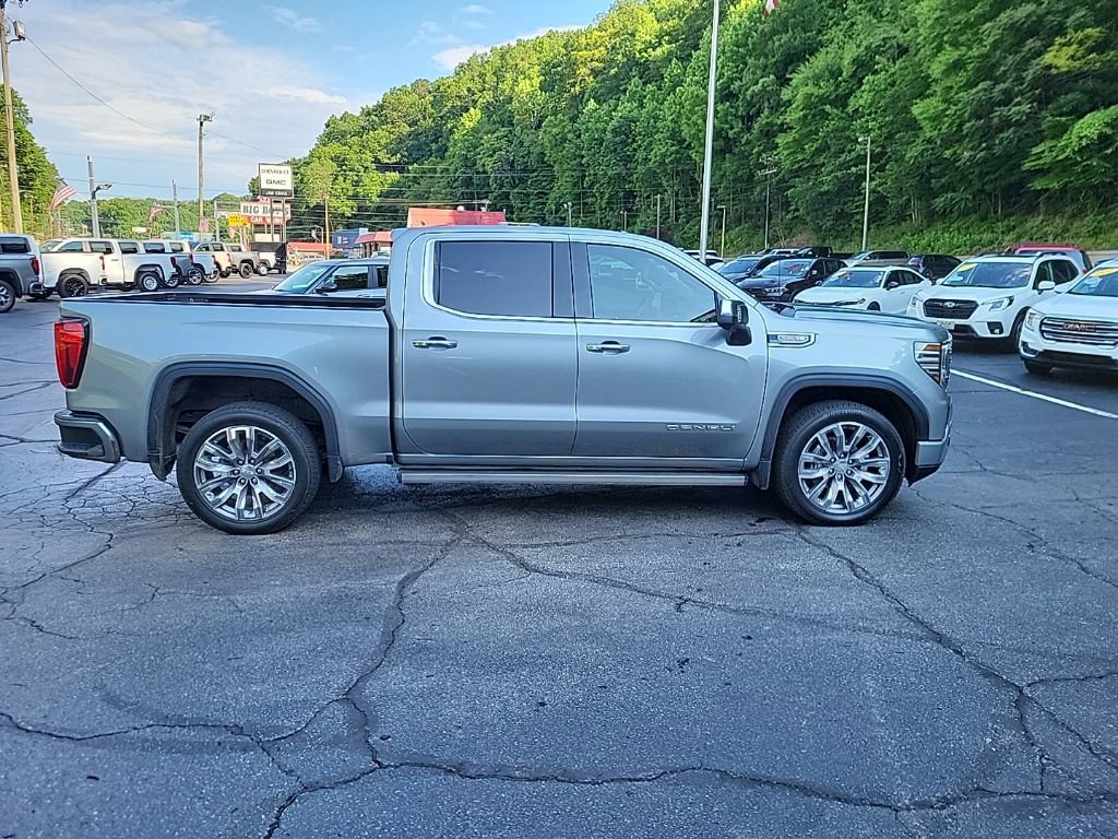 Used 2023 GMC Sierra 1500 Denali w/ Denali Reserve Package AWD/4WD image 6