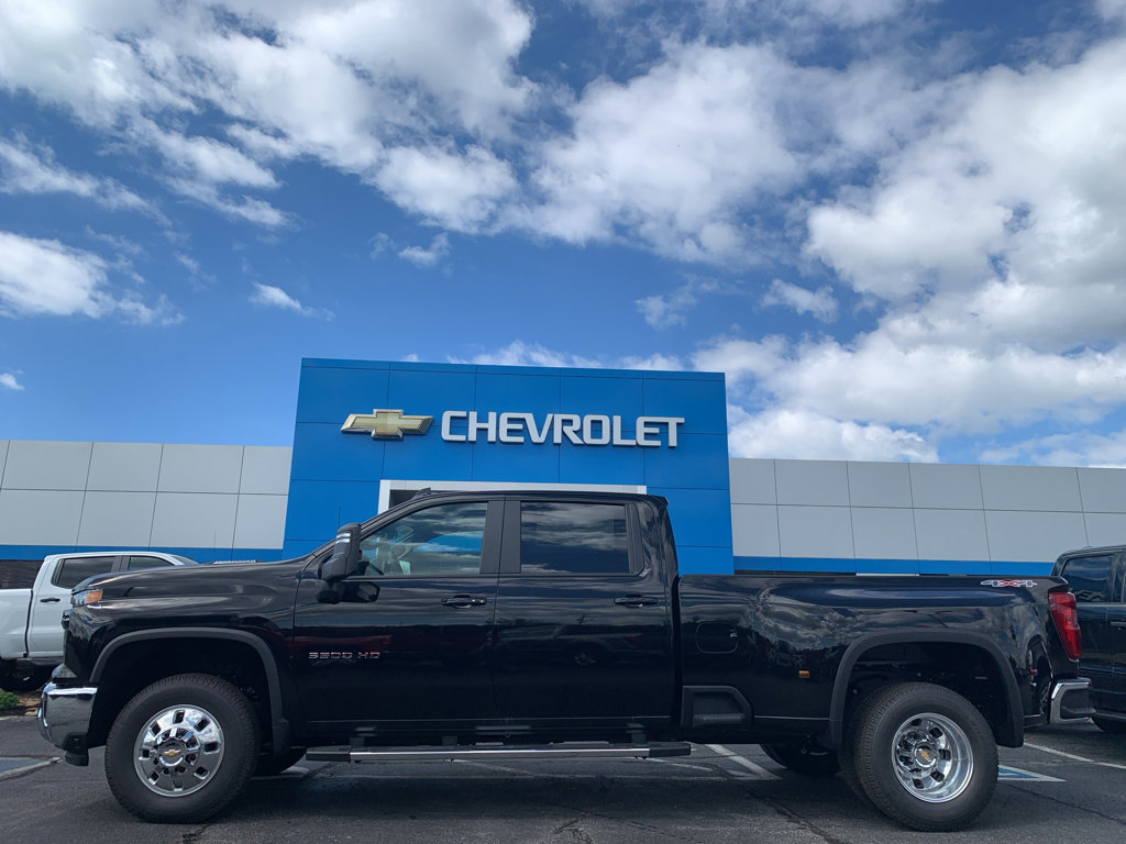 New 2025 Chevrolet Silverado 3500 LT w/ All Star Edition