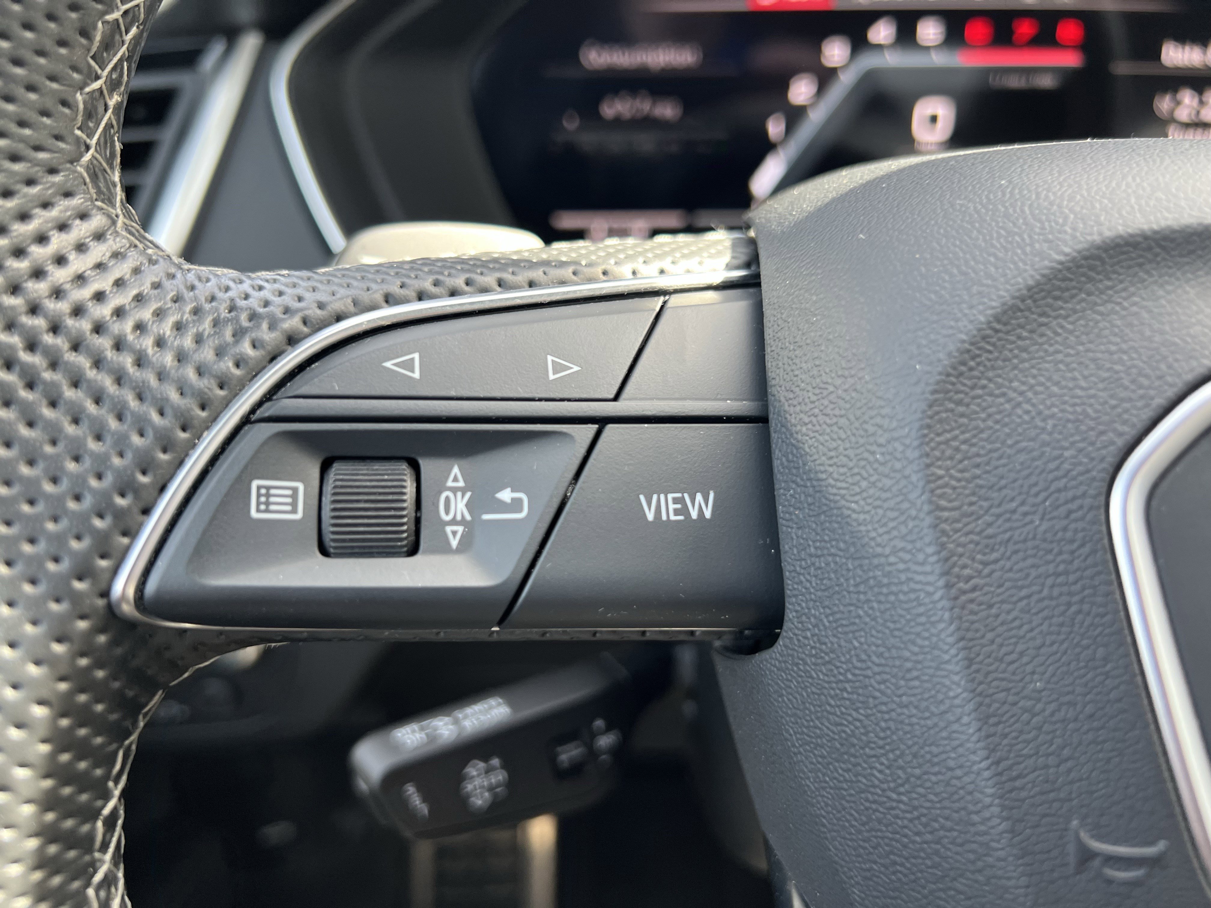 Certified 2023 Audi SQ5 Prestige image 19