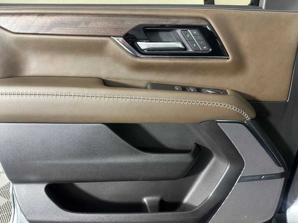 Used 2025 GMC Yukon XL Denali Ultimate image 22