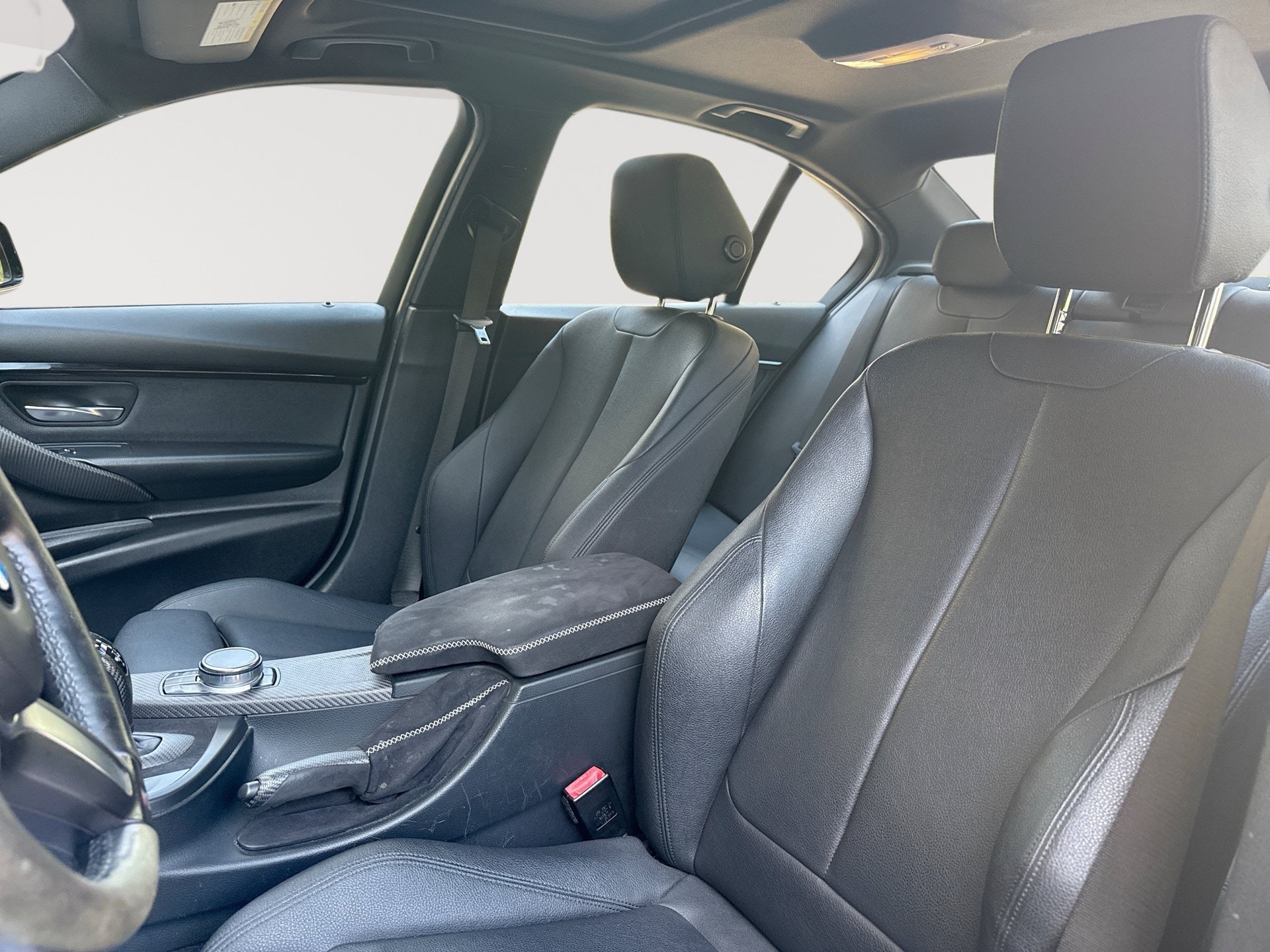 Used 2018 BMW 330i Sedan RWD image 13