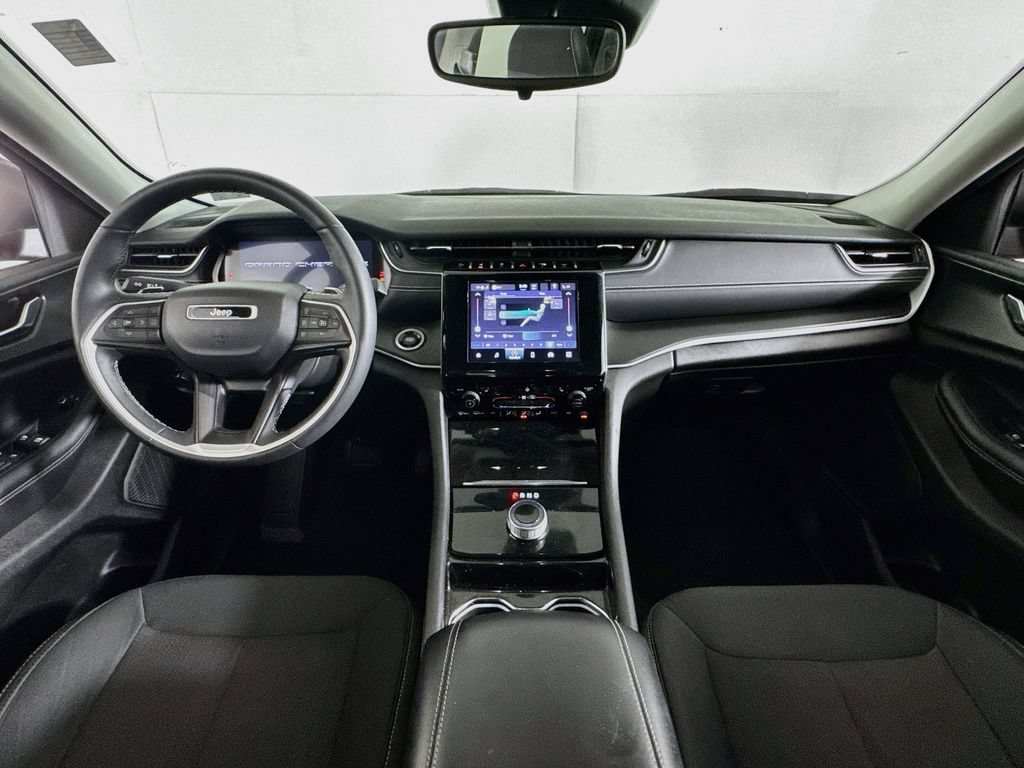 Used 2023 Jeep Grand Cherokee L Laredo w/ Luxury Tech Group I AWD/4WD image 29