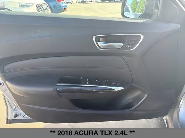 Used 2018 Acura TLX FWD image 12