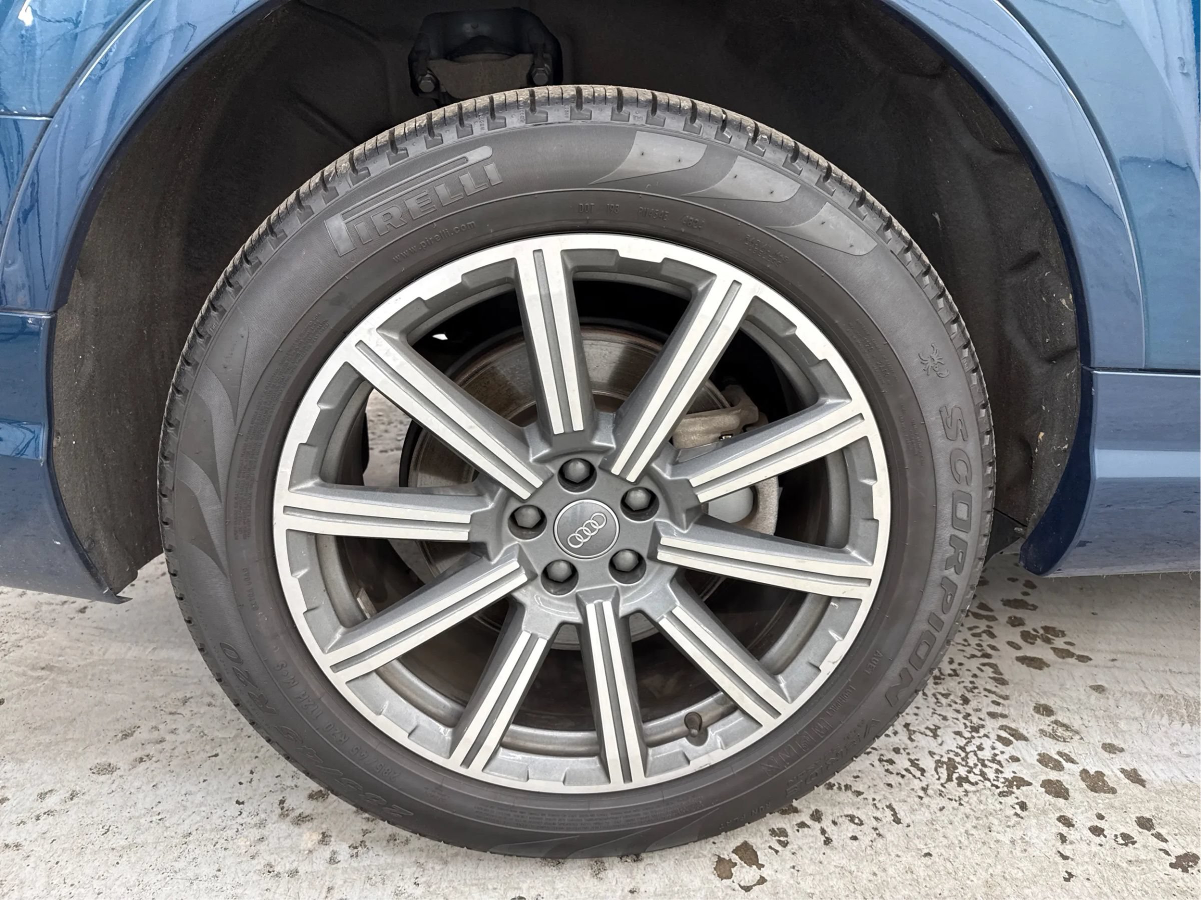 Used 2018 Audi Q7 3.0T Prestige AWD/4WD image 30