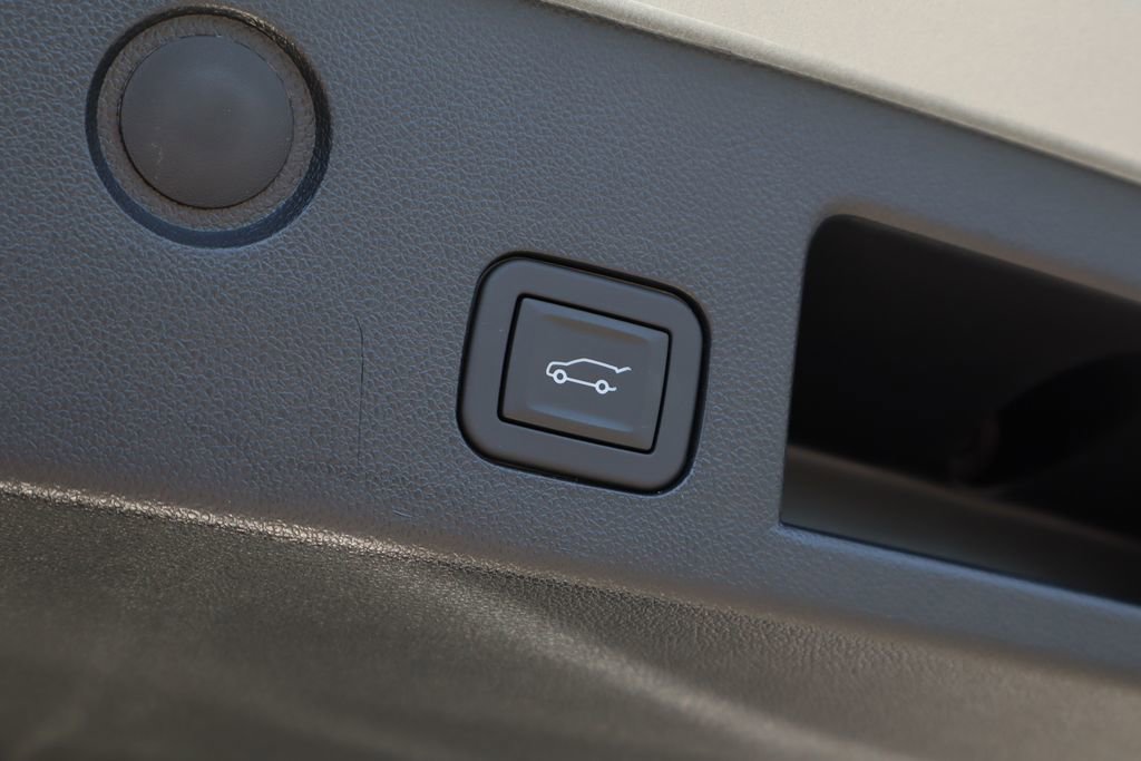 Certified 2026 GMC Terrain Denali AWD/4WD image 29