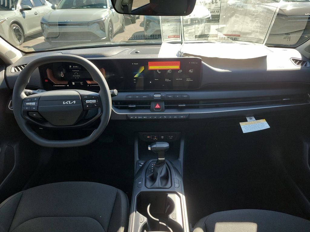New 2026 Kia K4 LXS image 16