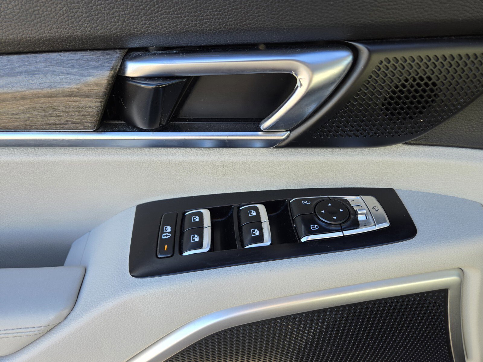 Used 2020 Kia Telluride EX w/ Towing Package image 18