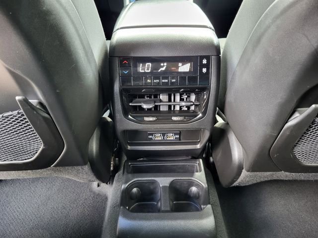 Used 2023 Jeep Grand Cherokee L Laredo AWD/4WD image 24