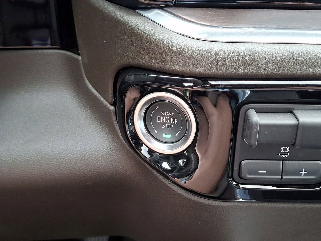 New 2025 GMC Sierra 2500 SLT w/ SLT Premium Package image 18