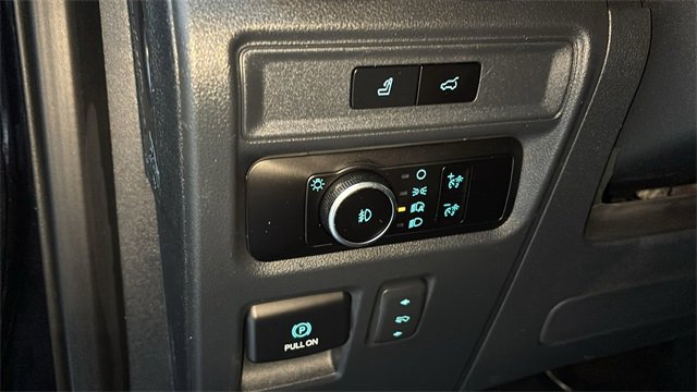 Used 2023 Ford Expedition Limited image 13