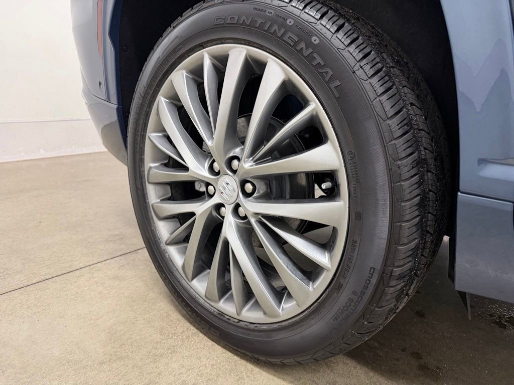 Used 2026 Buick Enclave Avenir w/ Super Cruise Package image 9