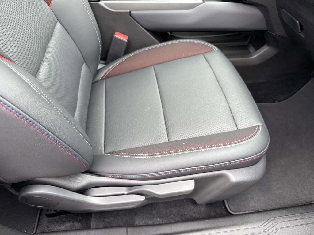 Used 2024 Chevrolet Equinox EV RS image 26