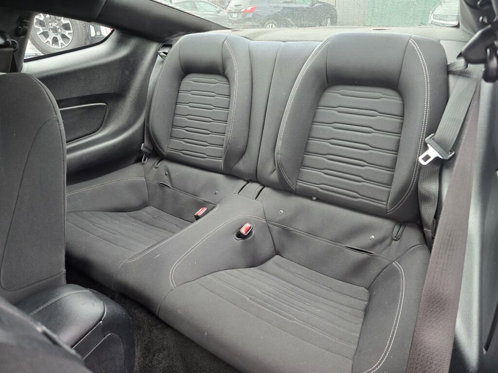 Used 2017 Ford Mustang EcoBoost image 20