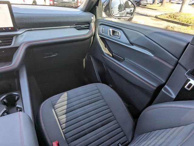 New 2026 Ford Explorer ST-Line w/ ST-Line Street Pack AWD/4WD image 17