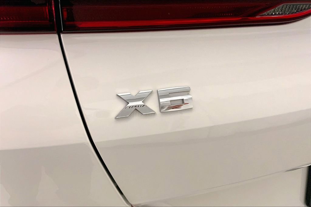 Certified 2025 BMW X6 M60i AWD/4WD image 7