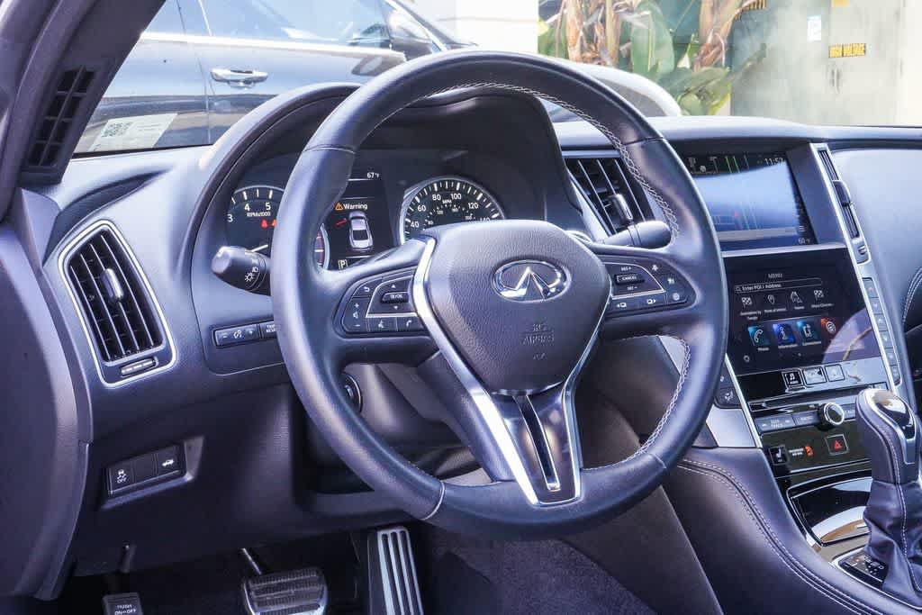Used 2022 INFINITI Q60 3.0t Luxe w/ Essential Package RWD image 16