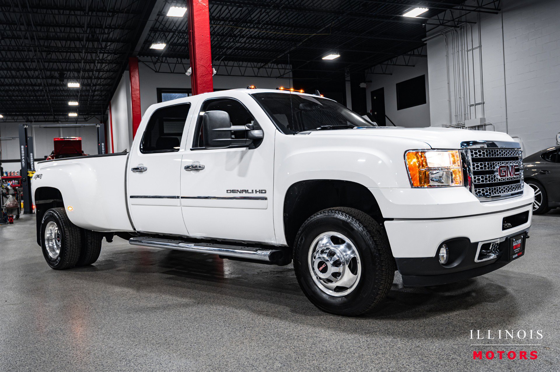 Used 2013 GMC Sierra 3500 Denali image 7