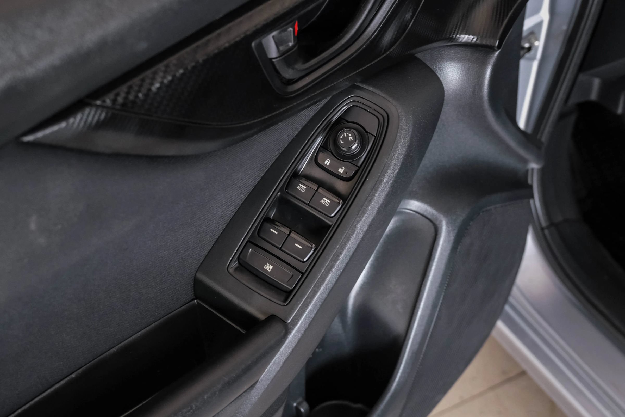 Used 2018 Subaru Impreza 2.0i AWD/4WD image 37